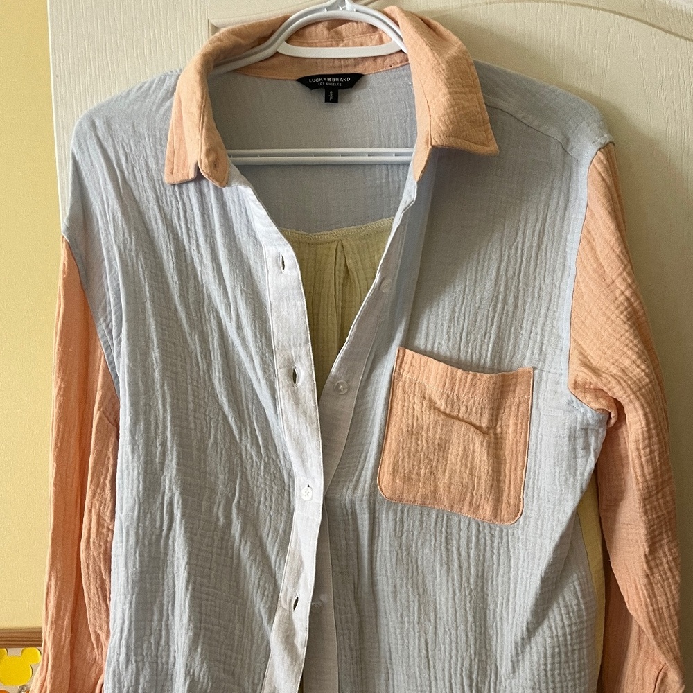 New Never used Lucky Brand Size S - colour block button down shirt